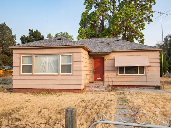 935 N 6th St, Payette, ID 83661
