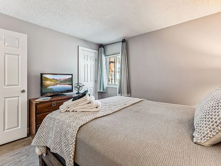 412 S Main St #113 — Photo 17