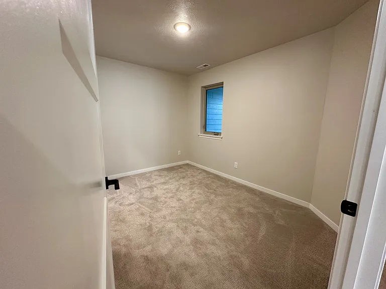 217 E Countryside Ave — Photo 5