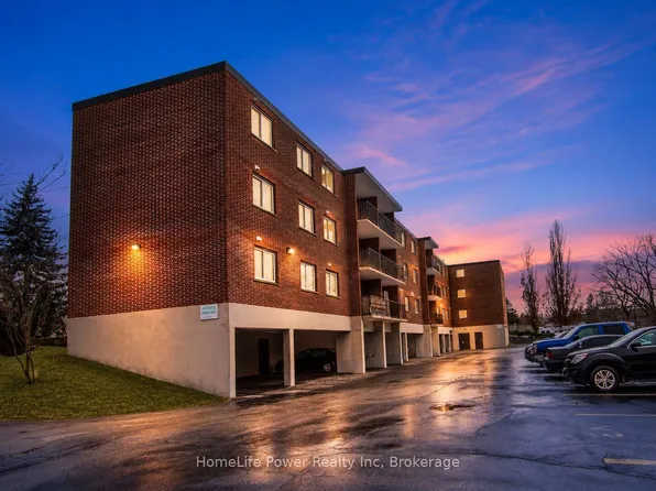 4 Avalon Pl #303, Kitchener, ON N2M 4N6