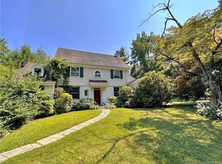 27 Gedney Esplanade, White Plains, NY 10605