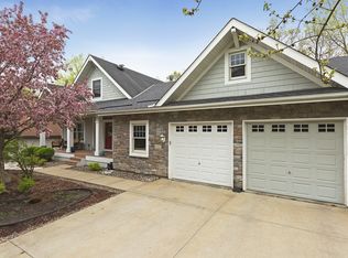 1957 Charlton St, West Saint Paul, MN 55118