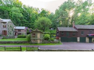 6685 Cuttalossa Rd, New Hope, PA 18938