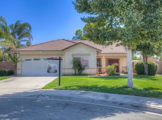 7615 Lemon St, Fontana, CA 92336