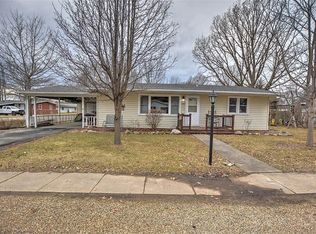 14 Elm Dr, Bethany, IL