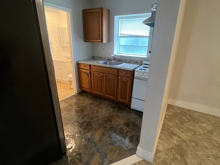 133 Cottage Ln #1 — Photo 2