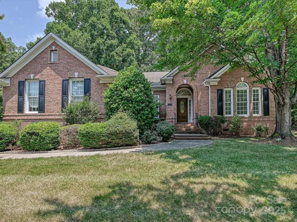 10638 Moss Mill Ln, Charlotte, NC 28277