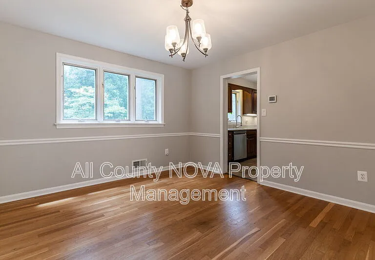 4126 Lenox Dr — Photo 12