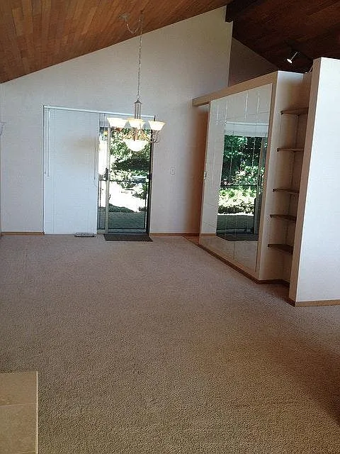 9812 159th Place NE — Photo 4