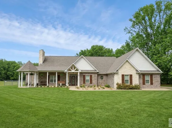 921 County Road 1103, Maud, TX 75567