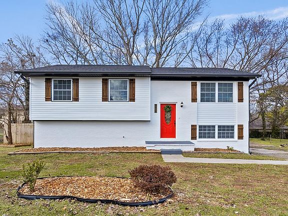 2nd image of 5011 Gold Pointe Dr NE