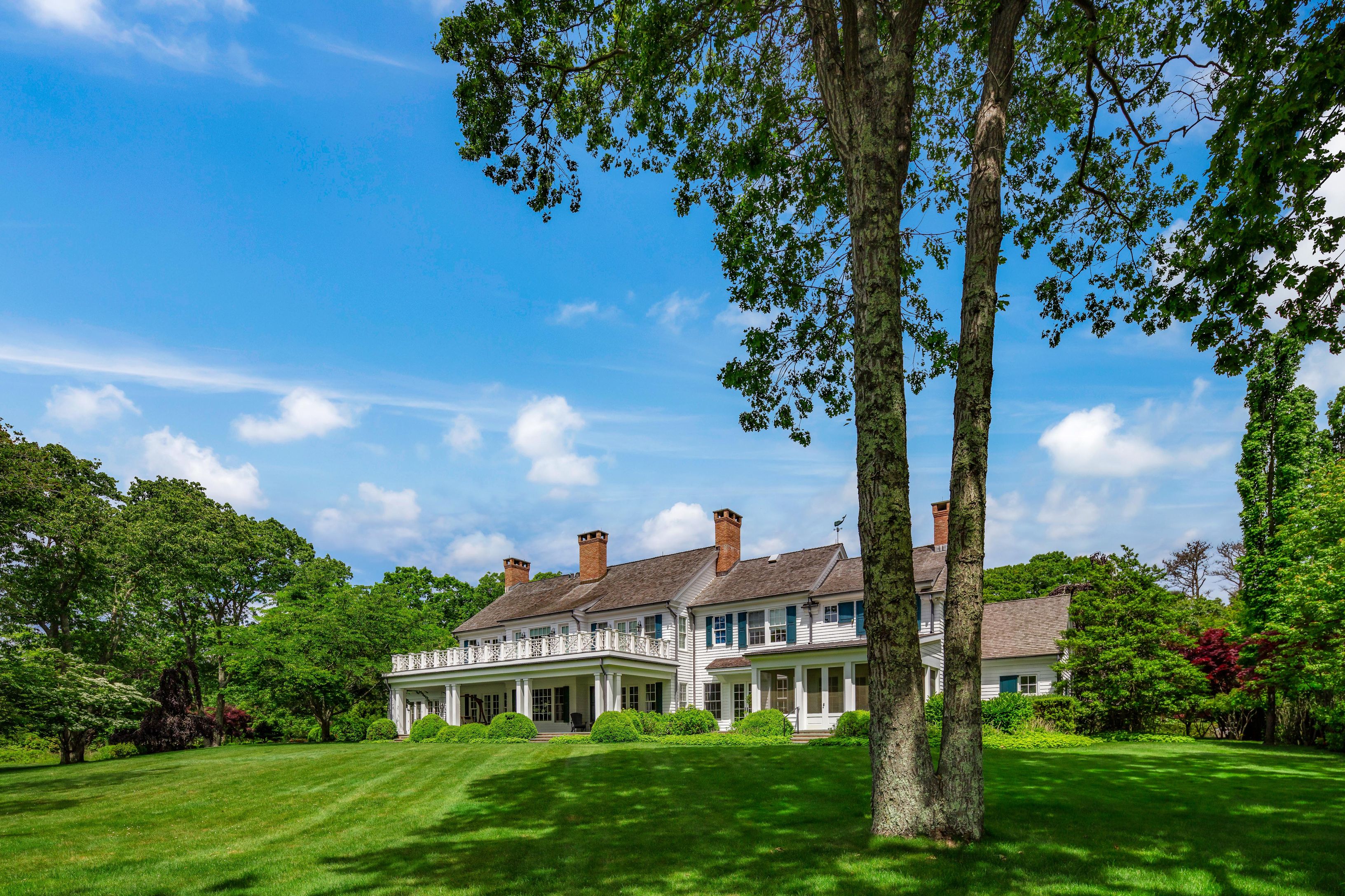 30 Mathews Rd, Wainscott, NY 11975 Out East