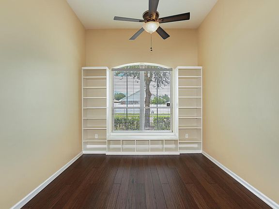 3rd image of 3350 Silverado Cir