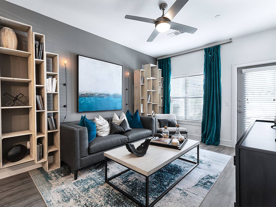 Bright and Spacious Living Room