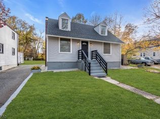 26 Center Oak Ave, Lawnside, NJ 08045