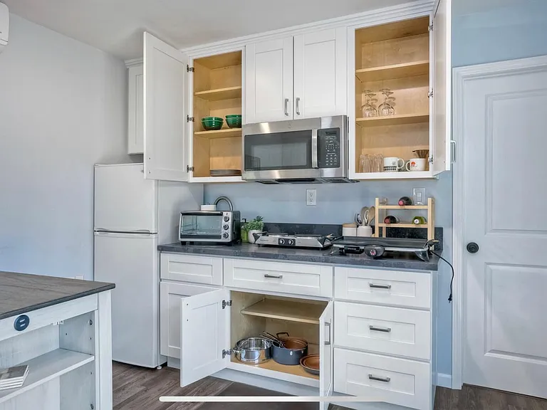 4467 Mayapan Dr #STUDIO — Photo 11