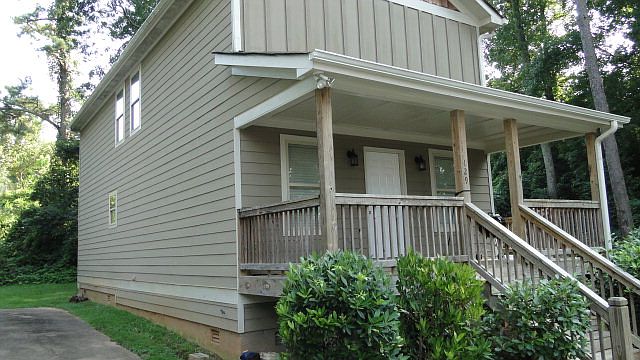 2nd image of 129 Weymanda Ct