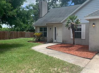 233 Windsor Cir, Woodbine, GA 31569