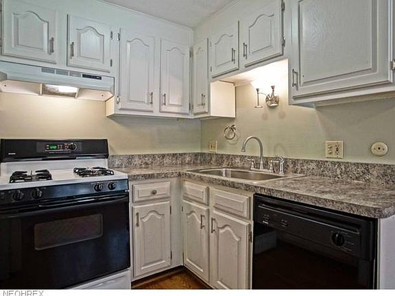 4th image of 10125 Driftwood Cv APT C