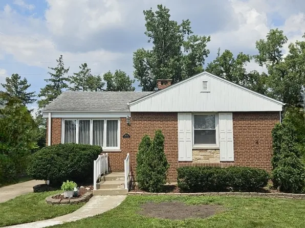 9824 Drury Ln, Westchester, IL 60154