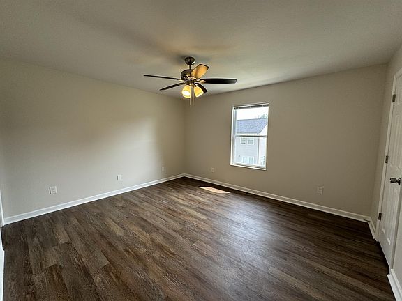 2nd image of 119 E Inskip Dr N #E