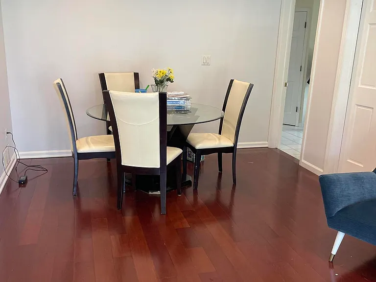 98 Neptune Ave — Photo 4