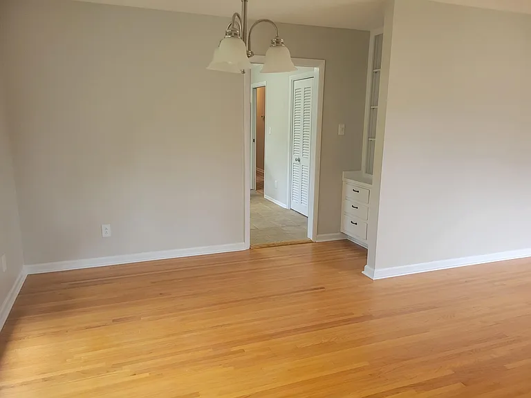 7811 Haven St SE — Photo 9