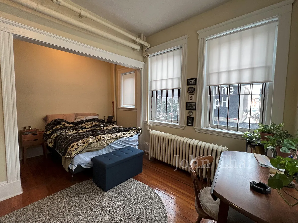 Building Photo - 161 Kelton St #2
