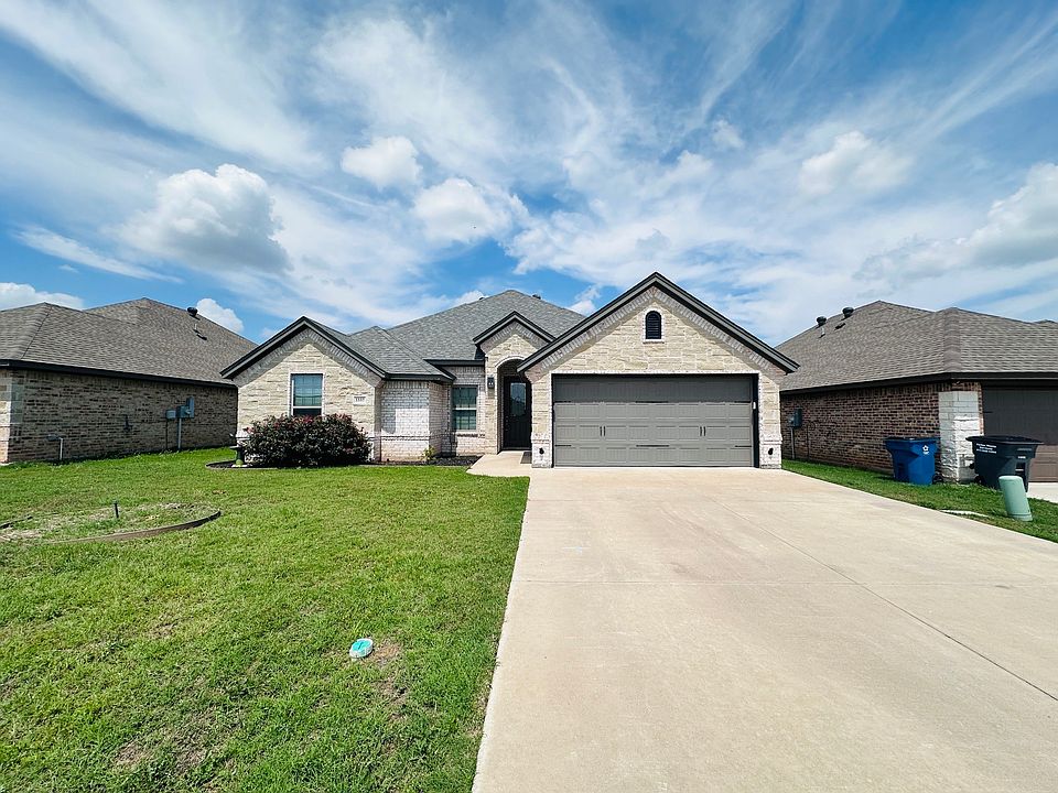 1st image of 3337 White Horse Dr