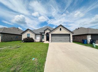 3337 White Horse Dr, Granbury, TX 76049