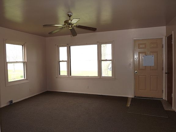 2nd image of 1546 E Broadway St