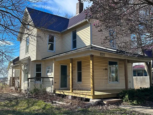 821 N Grand St, Chariton, IA 50049