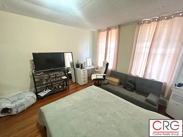 31 Elmwood St #2 — Photo 3