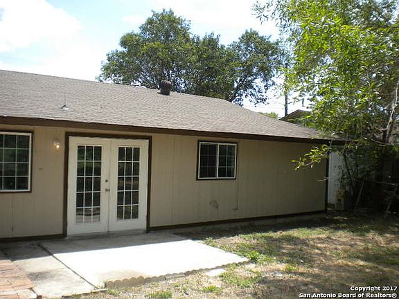 2nd image of 2007 Hickory Hill Dr