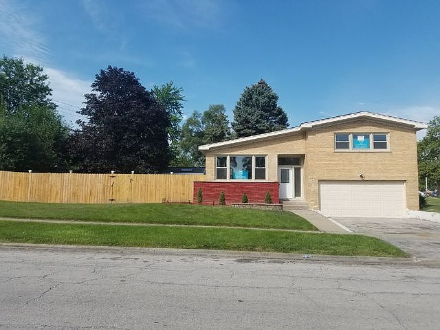 1st image of 316 Serena Dr