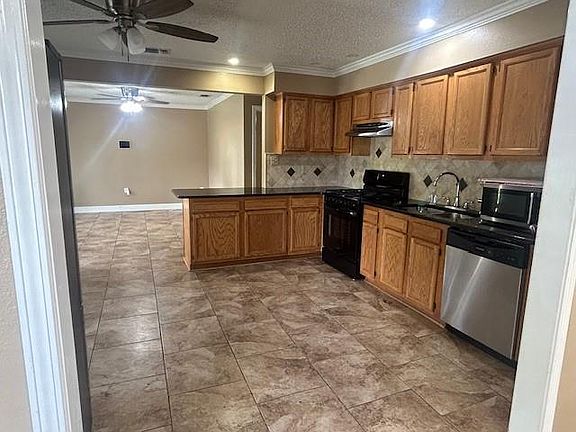 4th image of 4157 E Louisiana State Dr