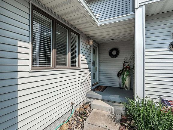 2nd image of 3770 Eastwood Ct