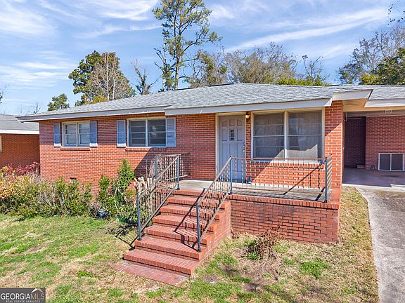 4th image of 1801 Winston Dr