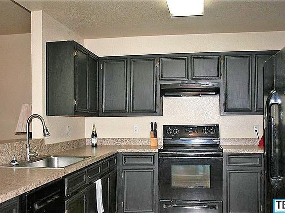 4th image of 401 Gina Dr