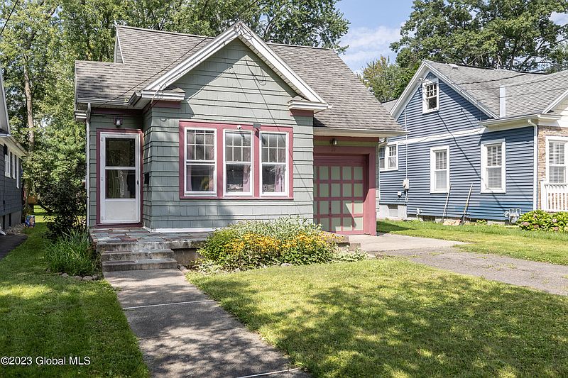 2nd image of 69 Forest Avenue