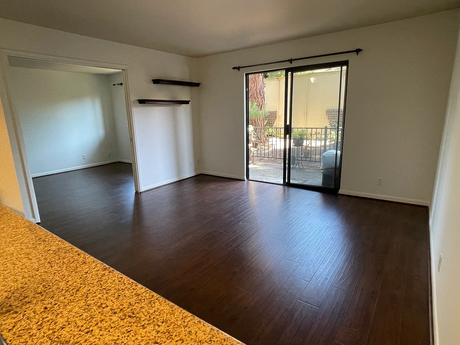 1 bed, 520 sqft, $2,395 — Photo 4