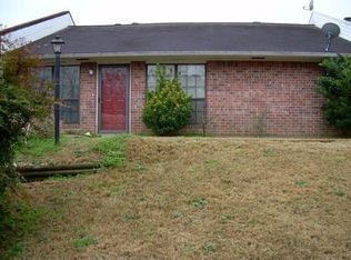 495 Arcadia Rd, Center, TX 75935