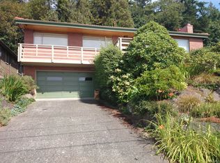 3246 56th Ave SW, Seattle, WA 98116