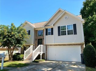 4 Rosemont Ct, Hiram, GA 30141