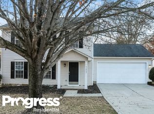 11437 Silverfield Ln, Charlotte, NC 28215