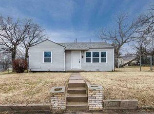 2305 N Estelle Ave, Wichita, KS 67219