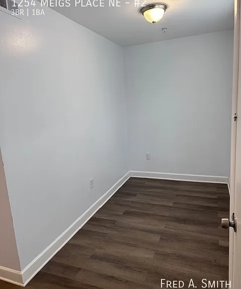 1254 Meigs Pl NE #2 — Photo 8