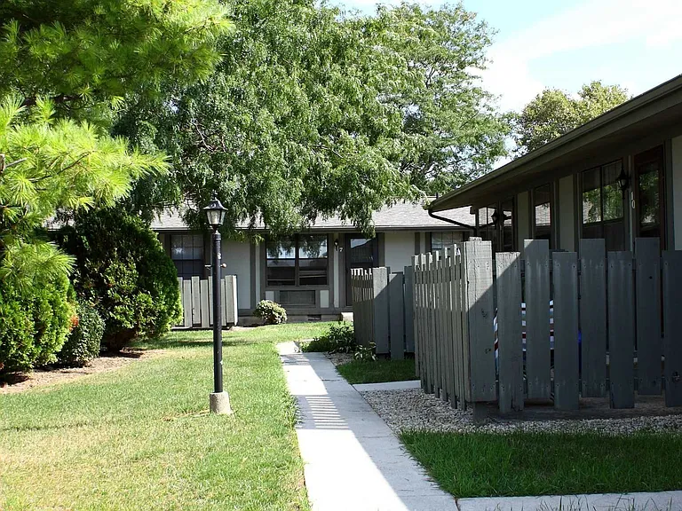Fernwood — Photo 1