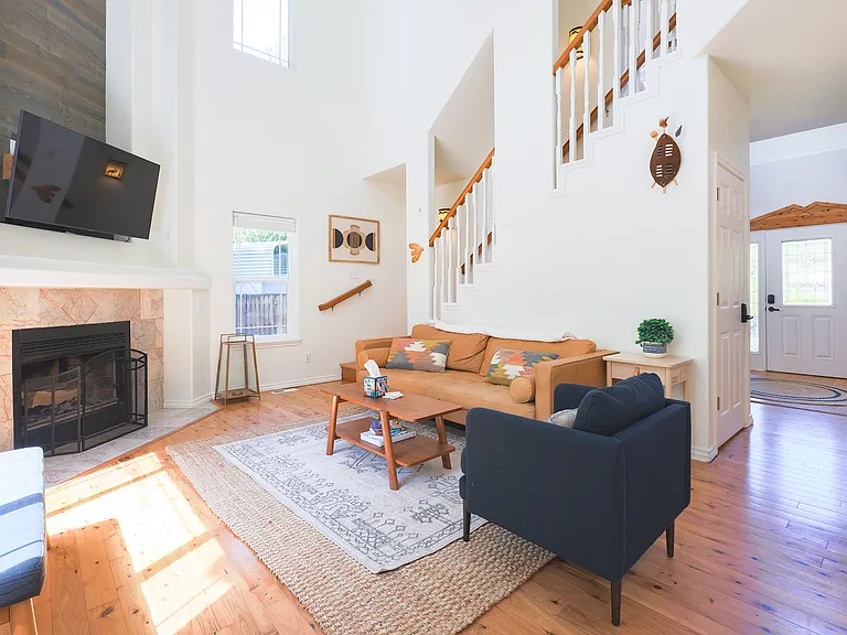 24977 E McKenzie Valley Ct — Photo 2