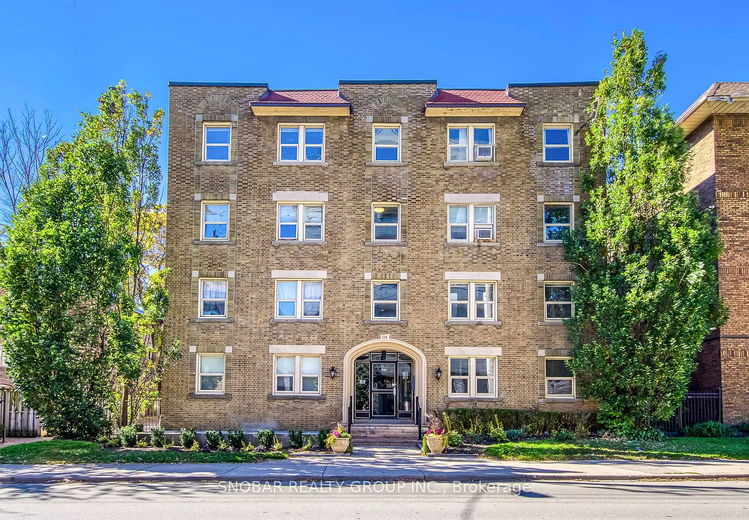 2 bed, $2,200 — Photo 1
